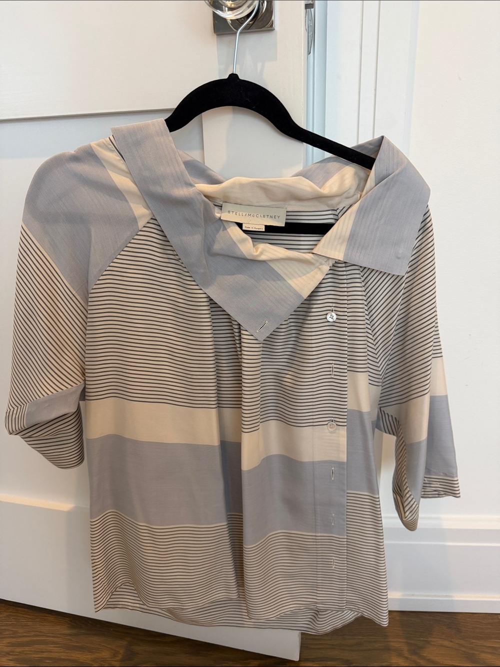 Stella McCartney Blue and Cream Striped Short-Sleeve Button-Down Shirt - size 44